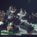 [드루와] 르세라핌 <b>박수</b> 안친건 왜 아무도 안뭐라함?