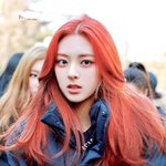 유나 <b>얼굴뼈</b> 진짜 자랐네