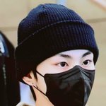 <b>콩알</b> 입국함