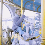 <b>실제</b> 나이보다 되게 앳된 얼굴