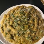 여친이랑 떡볶이 먹으러 갔는데 <b>느끼</b>하다고 파김치랑 깍두기 먹고싶다고...