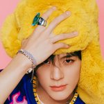[NCT드림] 아니 이제노 잘생긴 <b>와중</b>에 손도 개이뻐서 자꾸 보게됨