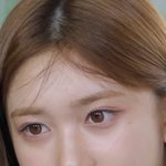 이서 렌즈 낀거야??