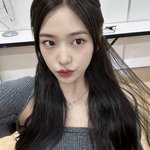 안유진 이얼굴 <b>초면</b>이네