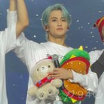 [NCT칠프] <b>용맹</b>하게 왕타리 안구 있어 ㅠ