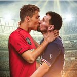 호날두 <b>메시</b> 뽀뽀