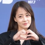 <b>류현경</b> 출근길