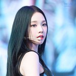 걸그룹 센터의 <b>위엄</b>