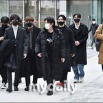 오메가<b>엑스</b>, '변호사와 함께'