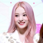 엔믹스 지니 <b>환연</b> 나연 안닮았냐...
