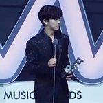 임영웅 몸매 <b>비율</b> 좋구나