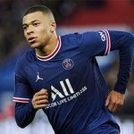 [댓글부탁해] <b>음바페</b>정도면 잘생긴거아님?