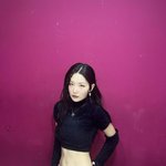 [댓글부탁해] 레드벨벳 슬기, <b>개미</b>허리+복근 팬들 '심쿵'하게 하는...