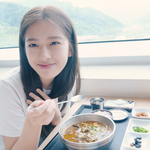 '아이브' 안유진, 시래기 국밥 폭풍먹방‥인형같은 비주얼에 반전입맛