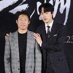 류준열 <b>이</b>사진 왜케 <b>잘</b>생김?