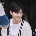 천진 <b>무해</b>한 미소의 남돌