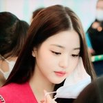 마스크 벗은 장원영