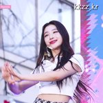 <b>확신</b>의 비주얼멤버인 여자아이돌