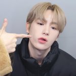 영어 보는데 <b>밤새</b>도 되지? ㅈㅂ