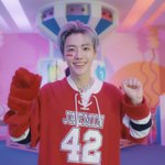 [NCT드림] <b>주먹</b>을 너무 귀엽게 쥐고있지않냐