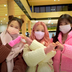 [스타일대결] <b>라임라잇</b> 첫 출국, 찐 귀요미 시