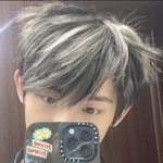 <b>탈퇴</b>하고 일반인으로 살아가는애