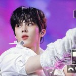 와 김우석