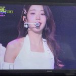 장원영이 오늘 노래낸 선배 남돌 보면