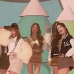 장원영은 이런것도 유행하네 ㅋㅋ