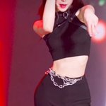 <b>유나</b> 이거 골반뽕 아닌거지?
