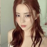 머리색 뭐가 더 이쁜지 추반해주면 내년 <b>행운</b>가득임