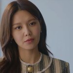 쓴 적도 없는 팬레터 때문에 난감하네요