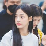 둘 중에 어떤 느낌의 얼굴 더 갖고싶음?