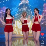 근데 <b>유나</b> 진짜 비율 오진다