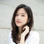 <b>우아</b>+고혹의 비주얼
