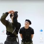 [스키즈] ㅎㅎ 나 찬이 고글 중독인가봐