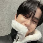 <b>케빈</b> 웃는거 졸귀