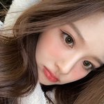 설윤 얼빡샷 ㅈㄴ <b>은혜</b>롭다