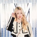 [모두드루와] 금발하고 미모 리즈 한 번 더 갱신한 ‘(여자)아이들 <b>슈화</b>’