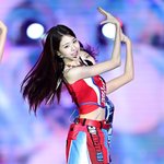 4세대 대표 비주얼 <b>다섯</b>명