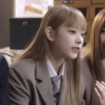 우리 학교에 <b>프라다</b> 패딩 입고 다니는 애