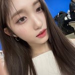 [댓글부탁해] <b>이서</b> 이거 렌즈 뭐임 ㅈㅂ