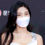 조이 <b>쇄골</b> 진짜 ㅈㄴ 이쁘지않아?
