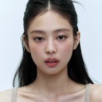 제니는 확실히 이런화장