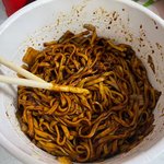 오래간만에 짜장 컵라면~