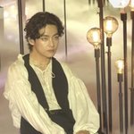 <b>우와</b> 뷔 ㅈㄴ 잘생겼다