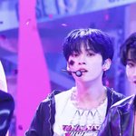 스키즈 <b>리노</b>? 얘한테 감긴듯ㅇㅇ