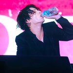 방탄 정국 물 좀 그만 마셔