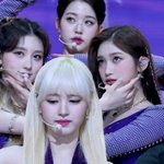 이때 리즈랑 <b>이서</b> 진짜 예쁘네