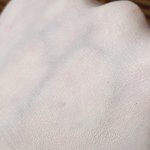 [꼭조언부탁] 피부 하얀 사람들 밝은 파운데이션 추천해주세요ㅜㅜ